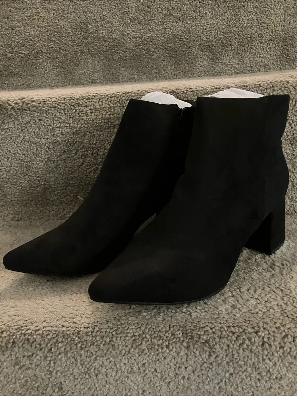 NWB X2B NESSA 1 FAUX SUEDE POINTED TOE BLOCK HEEL ANKLE BOOTS VEGAN SIZE 10
